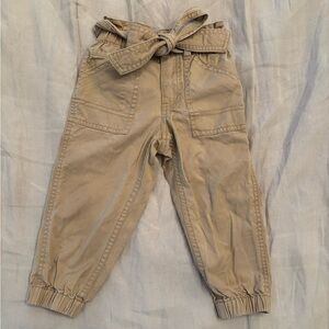 Polo by Ralph Lauren Girls Khaki Pants with Bow / Size 2T